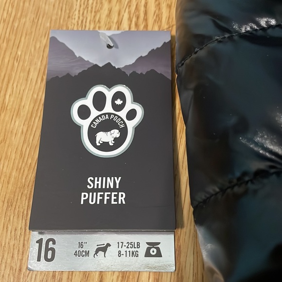 CANADA POOCH Shiny Insulated Dog Puffer Vest - Picture 4 of 7